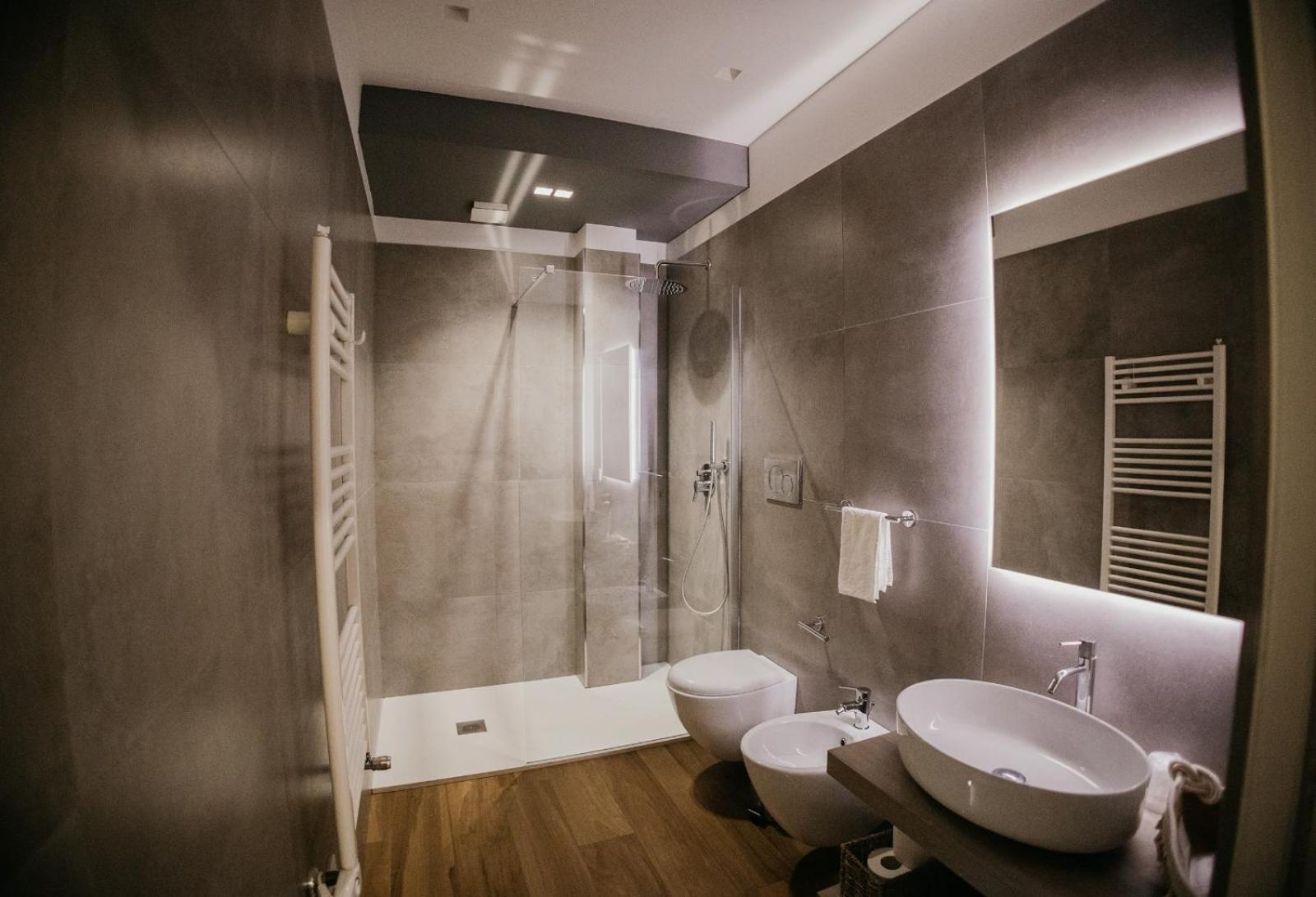 Suite Room Trani *